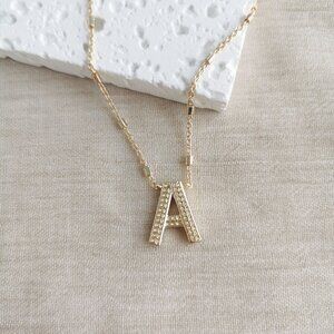 ✨Kendra Scott✨ Letter A Gold Pendant Necklace